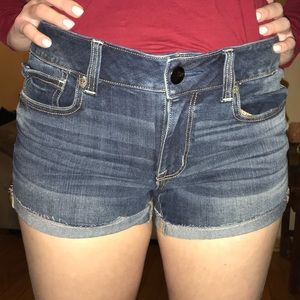 American Eagle Shortie Low Rise Shorts